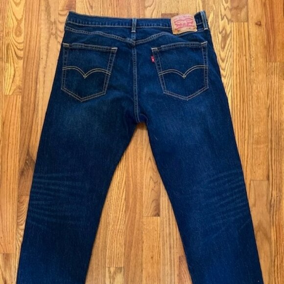 Levi's 505 Men's Size 36-32 - Dark Blue Wash - Pre-Owned - Picture 11 of 13